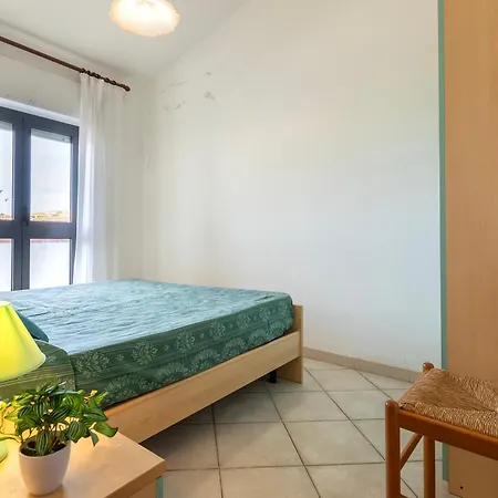 Holiday home Longa *